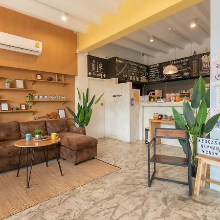 Bedgasm Hotel X Cafe Nimman Chiang Mai Buitenkant foto